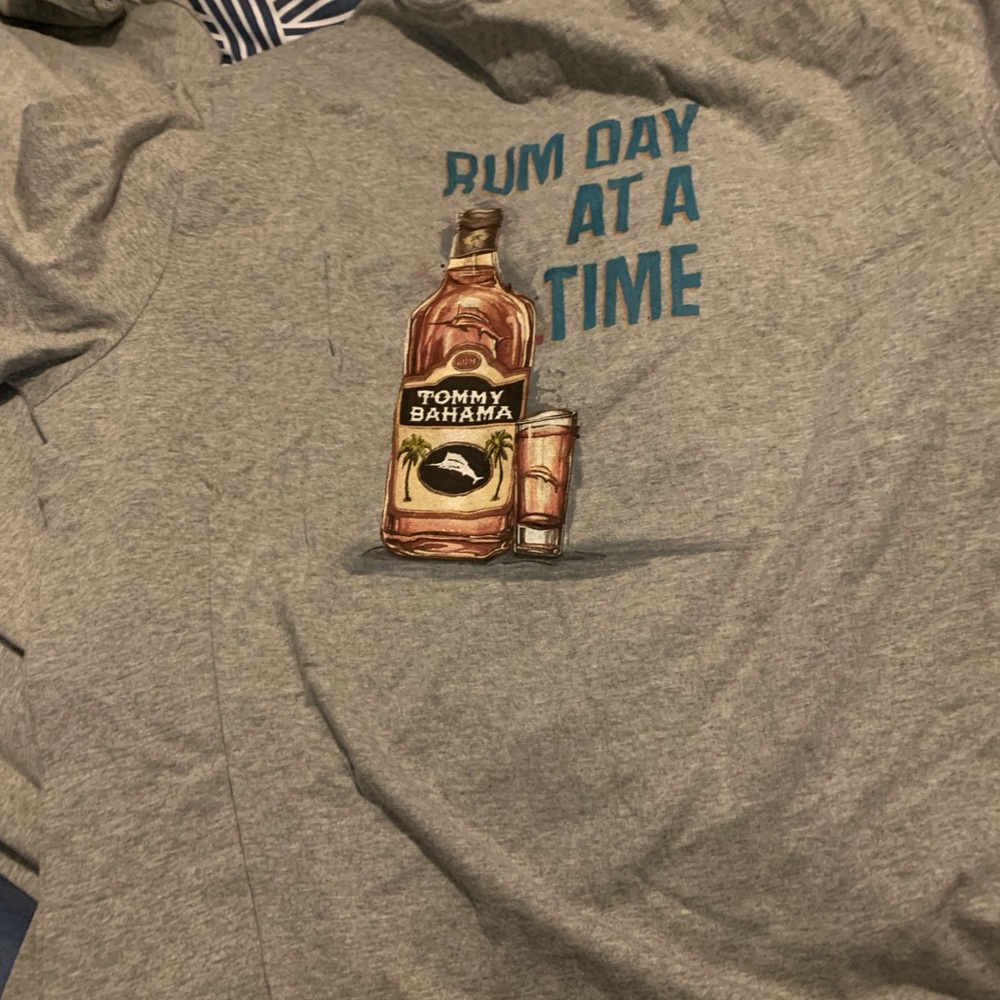 Tommy Bahama “rum day at a time” t shirt